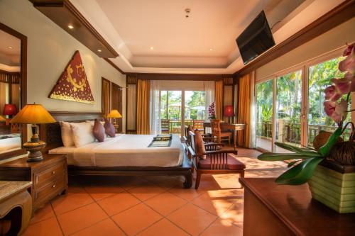 room detail thumbnail 1