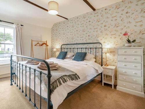 Iekārtas, 2 Bed in Haywards Heath oc-60405 in Horsted Keynes