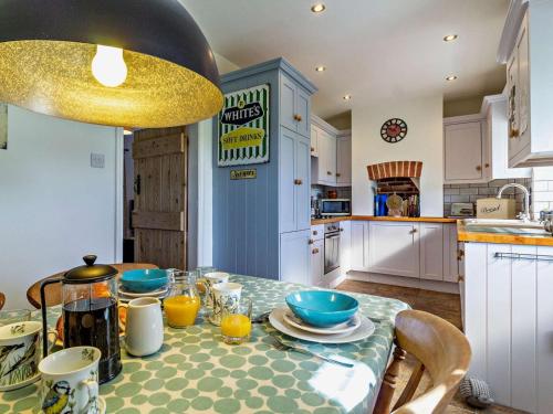 Iekārtas, 2 Bed in Shereford oc-kt156 in Tatterford