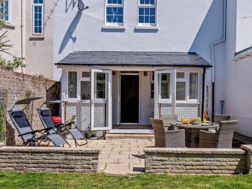 3 Bed in Aldwick 83115, Bognor Regis