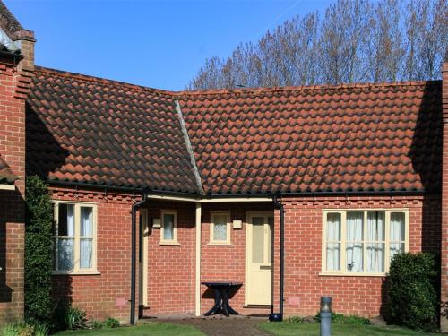 Iekārtas, 1 Bed in Great Snoring oc-kt047 in Greitsnoringa