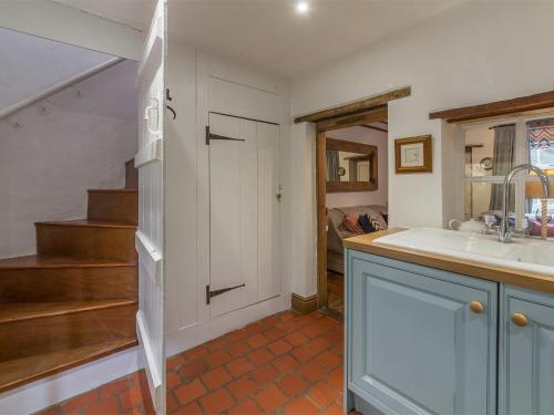 Iekārtas, 2 Bed in North Creake oc-kt003 in North Creake