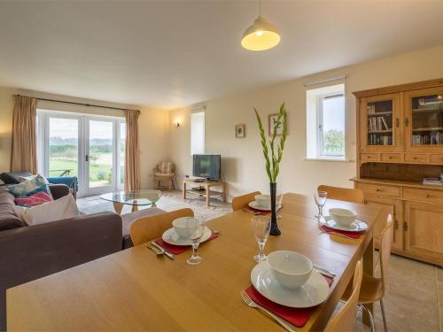 Iekārtas, 2 Bed in Fakenham oc-kt002 in Kettlestone