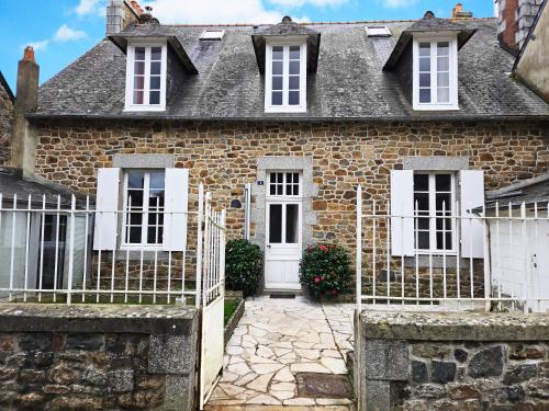 Bernard & Bernadette, la familiale près de l'étang gîte à louer Châtelaudren