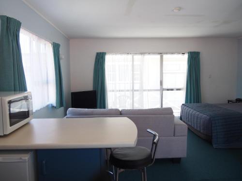 Marlin Court Motel Room Type - Large Studio
