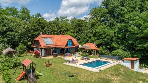 Oldwine House Loznjak by Villas Guide in 瑪比亞比斯特里察