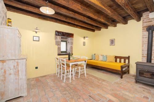 House Marin - image 24