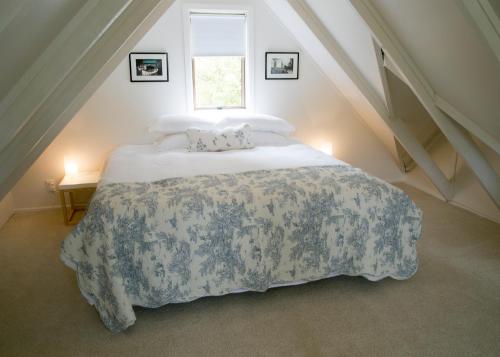 Plum Tree House and Quince Cottage