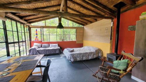 Cabaña en potrerillos con bajada al arroyo