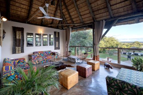 Pub/salon, The Nkhosi Livingstone Lodge and Spa in Livingstone
