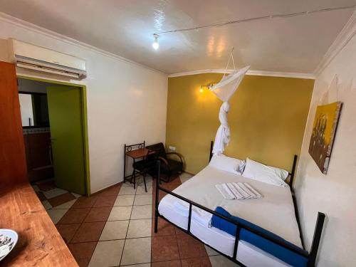 Uhuru Peak Hostel in Moshi