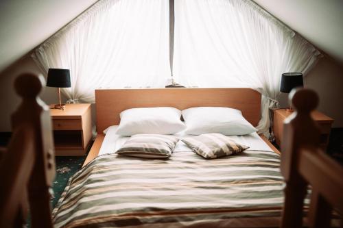 2 double beds