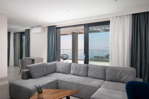 2 bedrooms, 3 beds