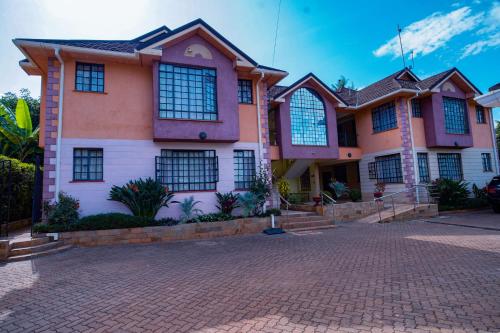 Davis Court Nyeri in Nyeri