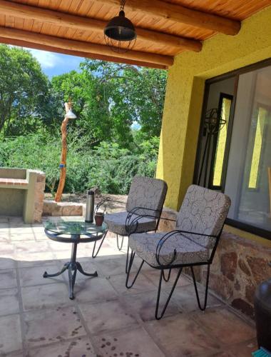 Cabañas MAINUMBY (Cabanas MAINUMBY) in La Poblacion - Traslassierras