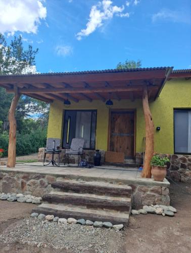 Cabañas MAINUMBY (Cabanas MAINUMBY) in La Poblacion - Traslassierras