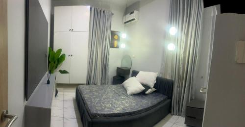 Exclusive Properties Lekki - image 5