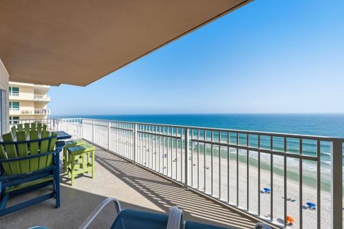 Crystal Shores West 601 by Youngs Suncoast – khách sạn tại Little Lagoon