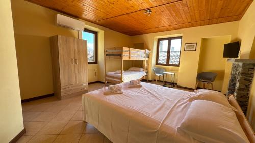 Sleeps 3