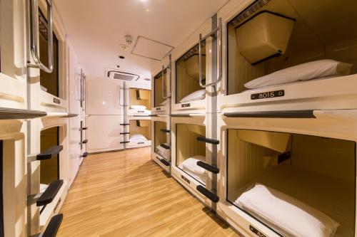 新宿区役所前カプセルホテル【特別料金/女性専用】カプセル2台