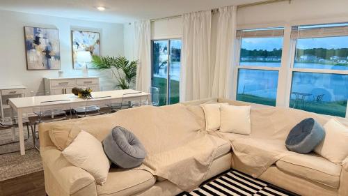 Modern Home Close to Downtown & Beach in Vermont Heights (FL)