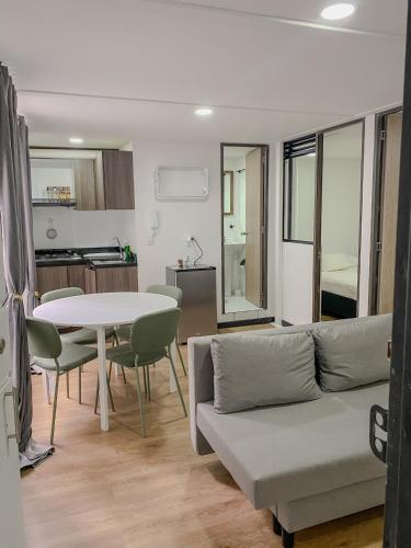 Airport apartment, US Embassy Simón Bolívar