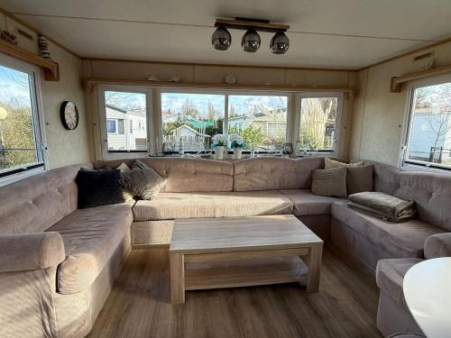 Shared lounge/TV area, Beach Resort Kamperland - 541 in Kamperland