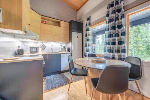 кухня, Holiday Apartments Halla-Ukko 3 in Хюрюнсалмі