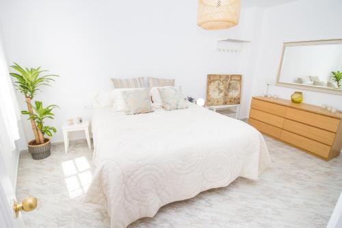 C57 - Spacious and Bright Apartment, Malaga