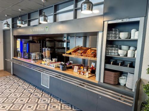 Ēdiens un dzērieni, B&B HOTEL Aix-les-Bains in Grezī Surē