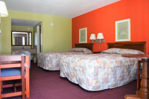 Liberty Inn - image 13