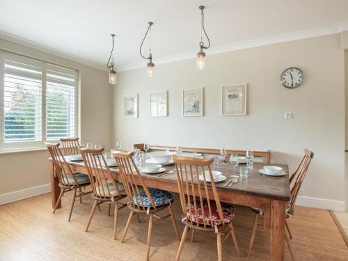 Iekārtas, 5 Bed in Swanage oc-dc030 in Studland