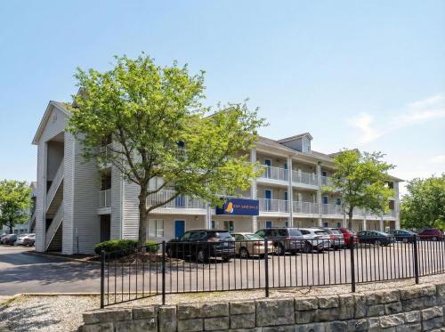 InTown Suites Extended Stay Louisville KY - Wattbourne Lane in Scottsburg (IN)