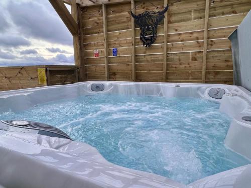 Black Isle Pods & Chalet in Knockbain