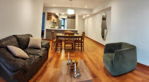 New apartment steps from Larcomar & Kennedy Park