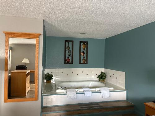 Simply Home Inn & Suites - image 13