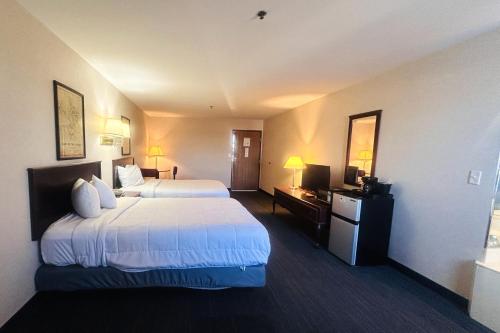 2 double beds