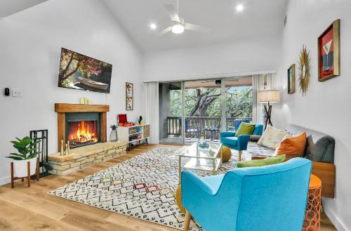 Groovy Getaway in Canyon Lake, USA