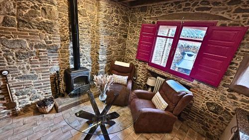 La Casita de Albino -jacuzzi-chimenea-museo in Castillo De Bayuela