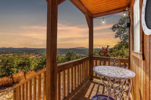 Daybreak Ridge Sunrise Bluff