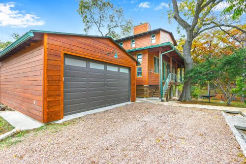 Cypress Star in Wimberley, USA