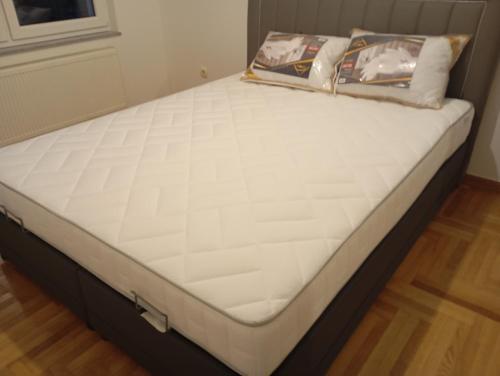 Rooms near the airport