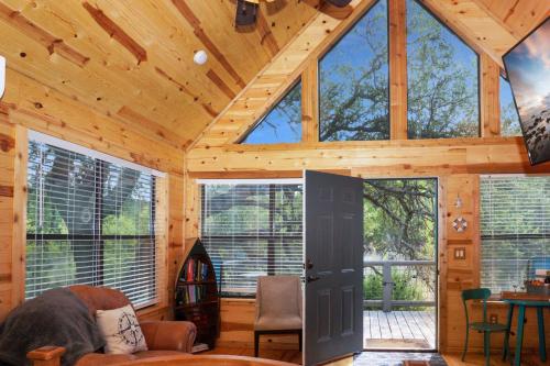 Arbor House of Dripping Springs - Nautical House in Dripping Springs, USA