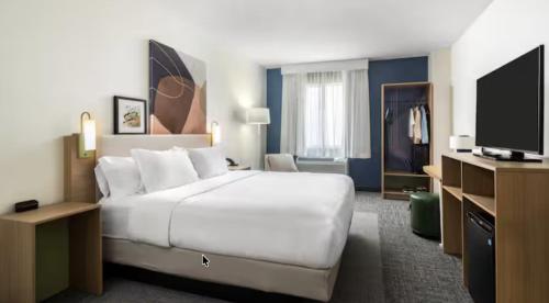CLT Airport Inn & Suites in Charlotte, USA