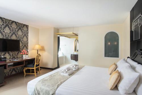 room detail thumbnail 1