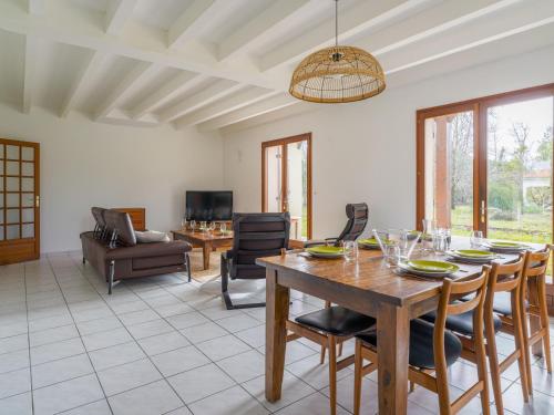 Maison au bord du lac de Biscarrosse - 6 pers - Jardin et parking - Proche pistes cyclables - FR-1-319-511