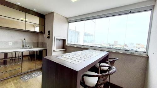 Residencial Yasmin - Apartamento espaçoso na Praia de Palmas com 3 quartos totalmente equipado e mobiliado muito confortável e com excelente localização. - image 3