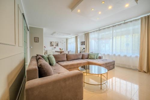 Moderne 3 Zimmer Wohnung nur 20 min von Frankfurter Flughafen und Zentrum in Obertshausen