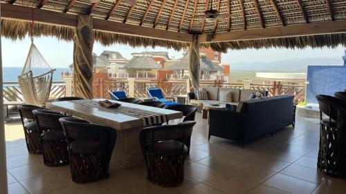 551 - Two Bedroom Penthouse Palapa Ocean View
