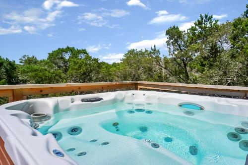 Blue Spring Retreat in Wimberley, USA